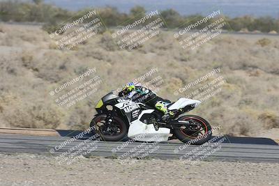 media/Dec-07-2025-CVMA (Sun) [[3e7d2de5dc]]/Race 9-Formula UL Shootout/